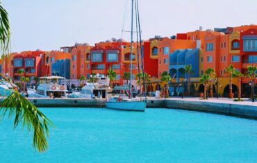 Hurghada Egypt city tour with old town streets, local markets, marina and Red Sea waterfront