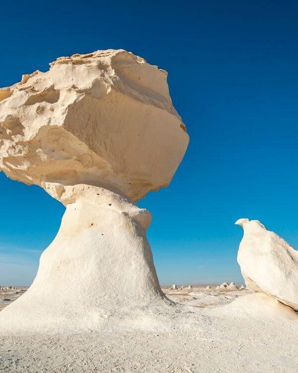 Bahariya Oasis day trip from Cairo exploring Egypt’s Black Desert, White Desert, Crystal Mountain, and spectacular desert landscapes.