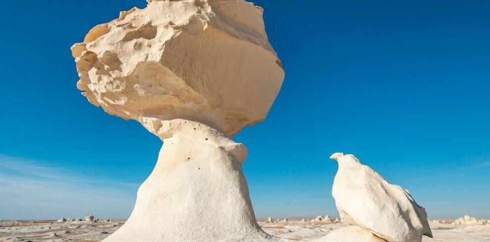 Bahariya Oasis day trip from Cairo exploring Egypt’s Black Desert, White Desert, Crystal Mountain, and spectacular desert landscapes.