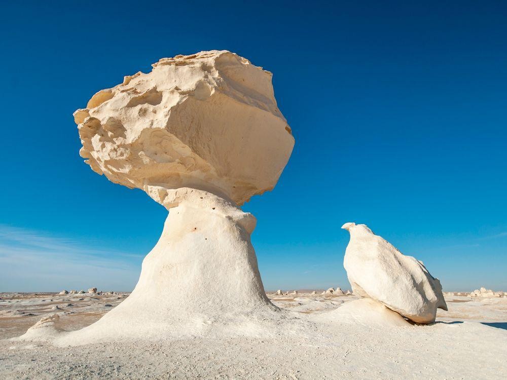 Bahariya Oasis day trip from Cairo exploring Egypt’s Black Desert, White Desert, Crystal Mountain, and spectacular desert landscapes.