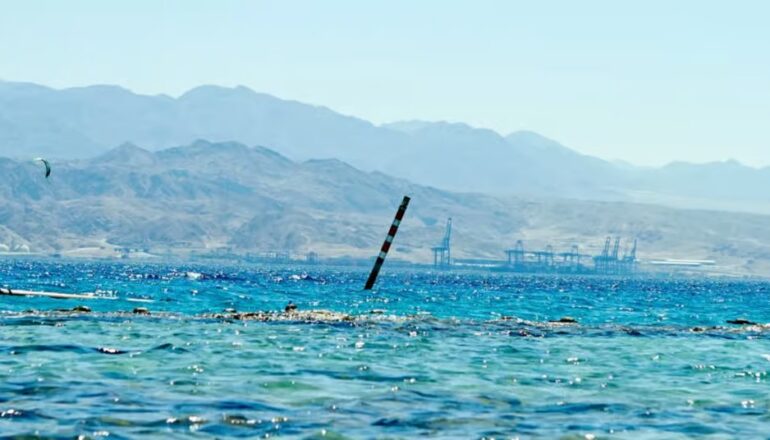 Sharm El Sheikh to Dahab tour with Blue Hole, Colored Canyon, Sinai mountains and Red Sea scenery